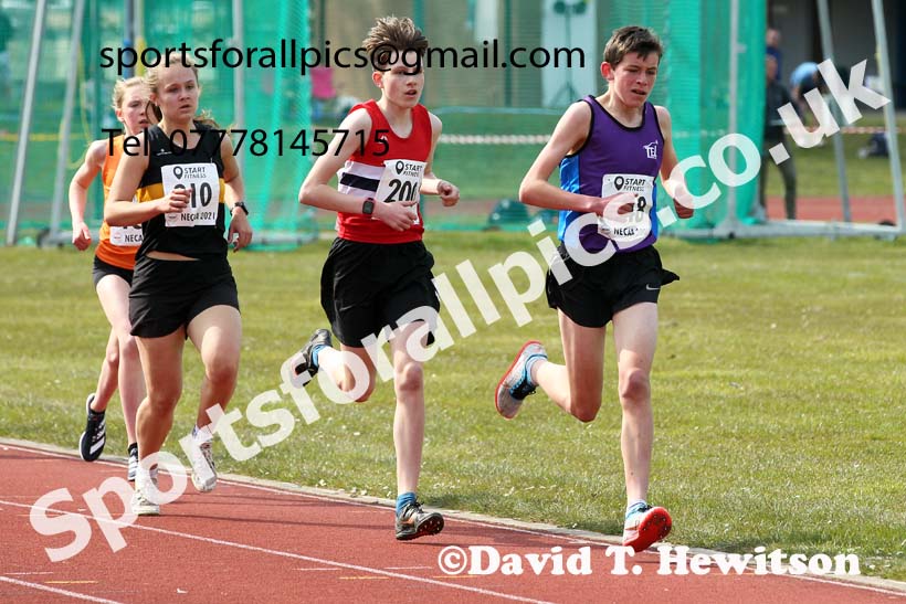 3000 metres, 2021 NECAA Open Graded Meeting, Morpeth. Photo: David T. Hewitson/Sports for All Pics